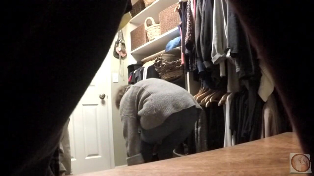 MarieRocks: Sexy 63+ ass caught on hidden camera