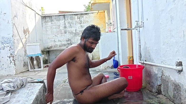 KUMBHA MANOJ KUMAR: Xhard - Outside Bathing Video Kumbha Manoj Kumar