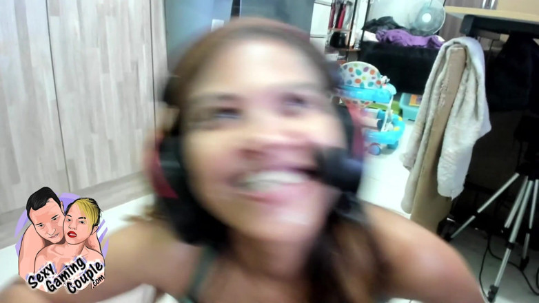 SexyGamingCouple: 私の顔のための超高速フェラチオ兼