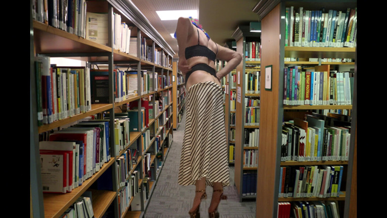 cd_aysemmm: SEX în bibliotecă