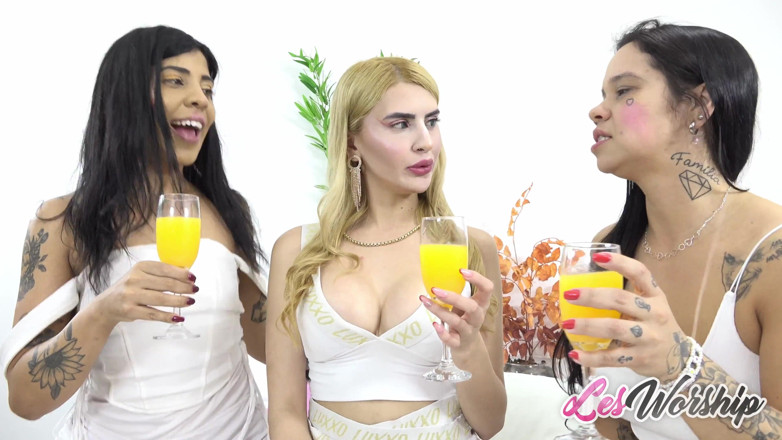 Les Worship: Drei dicke lesbische latina-freundinnen lecken muschi und spielzeug anal