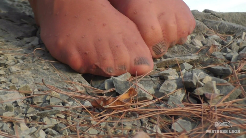 Mistress Legs: Jeans feet teasing in worned nylon socks outdoor