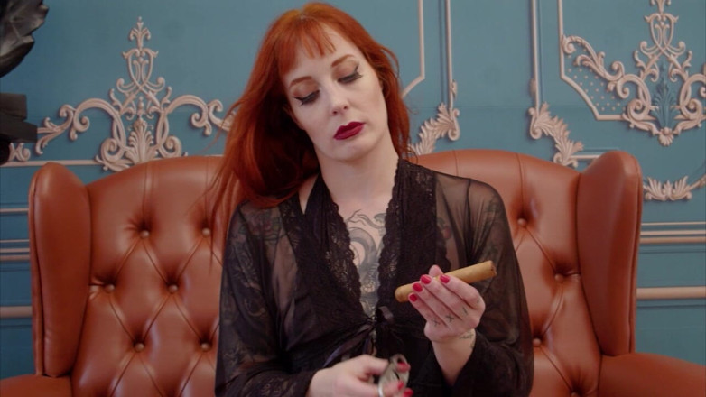 Mel Fire: Watch Your Hot Domme Smoking - Cigar Fetish Paradise