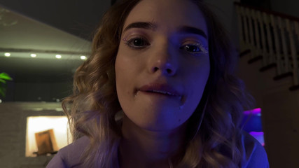 LinaVelle: Выпускной Закончился Спермой На Лице Однокласницы