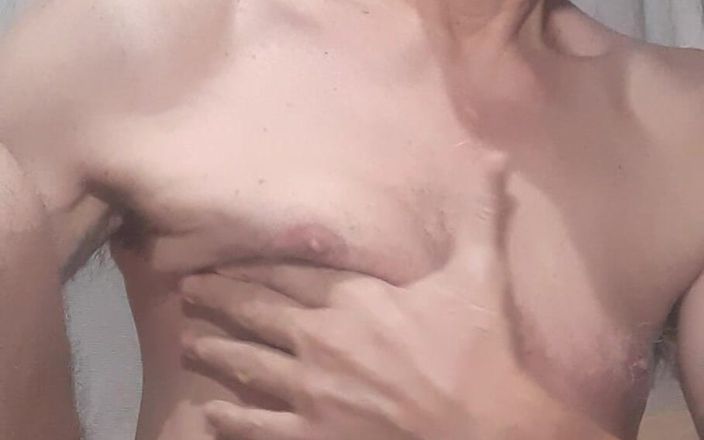 Big uncut hard cock: Bú tôi hôn tôi liếm bộ ngực cứng của tôi...