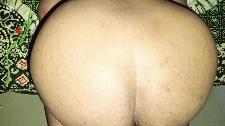 Rayhan0099: 14 'février, journée spéciale, ma voisine tatie se fait baiser en...