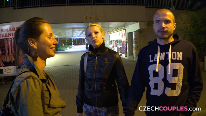 Czech Couples: Czech Couples 4: Handy and Busty Blonde