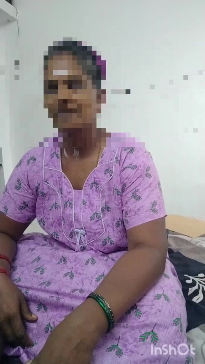 Benita sweety: Une belle-mère porte une robe après le bain