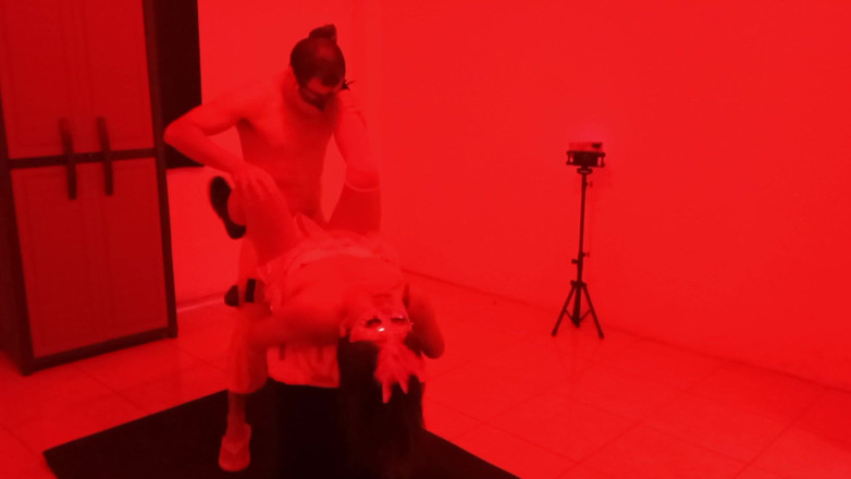 Martin13: Sex v zábavním centru pro dospělé. Šukání prsaté modelky z bordelu