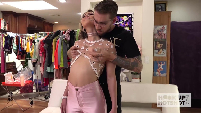 Hookup Hotshot: seksi randi Paige Owens ki onlain chudaee dvara jordaar chudaee