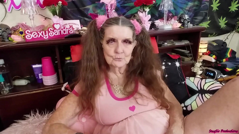 Sexy Sandra N Sir Christopher: Nenek Bimbo Dolly Sandra yang menyeronokkan