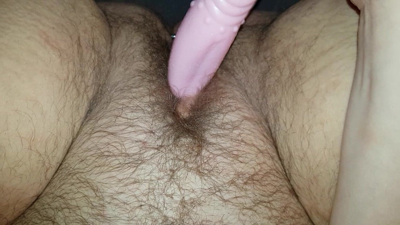 Innocent Nicole: 好女孩粉色 tounge 振动器单人玩耍时间