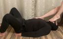 Niki studio: I Use a Footstool Slave to Relax My Feet