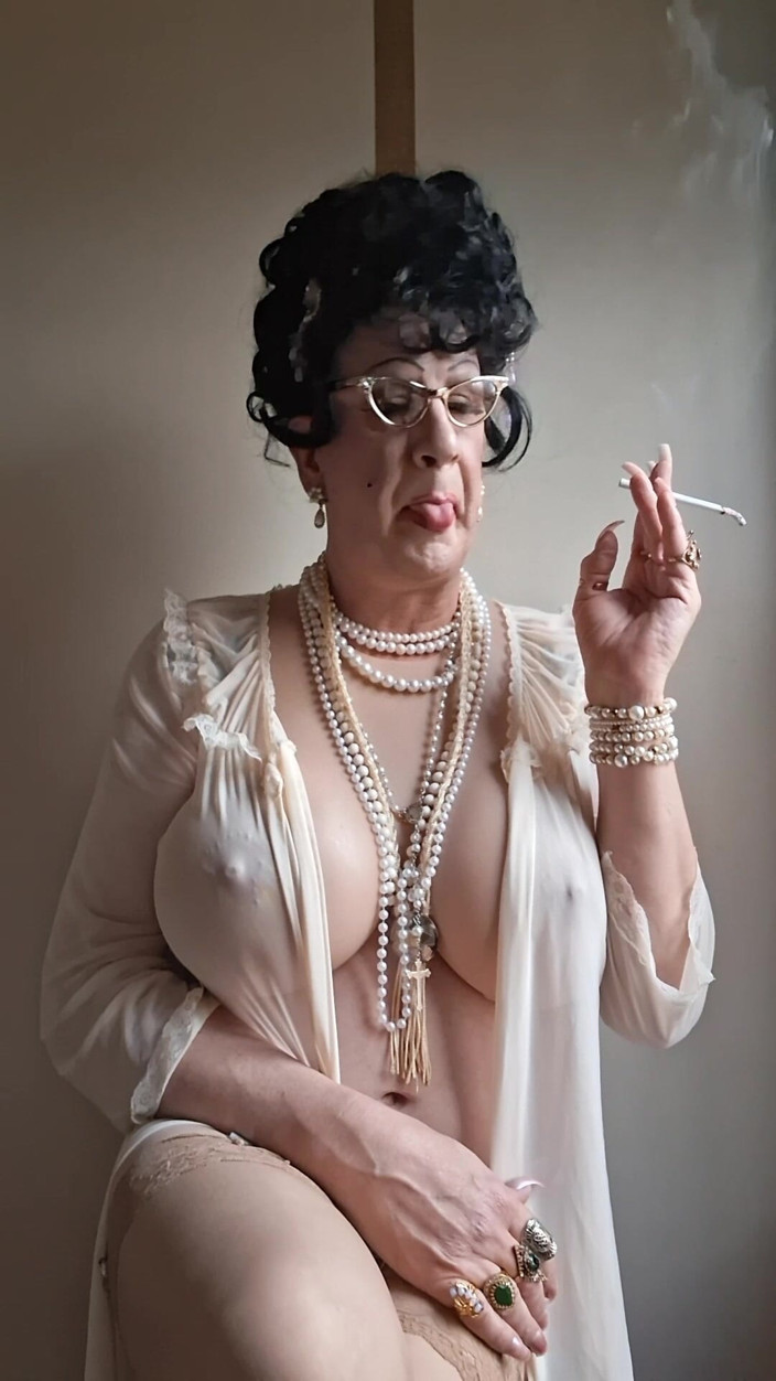 Mshollbrook: Troia che fuma