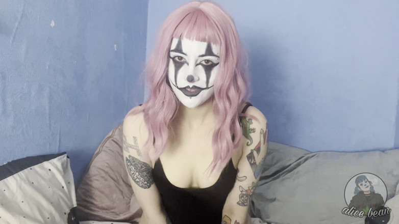 Alice Bean: Cuckles Clussy ontkenning