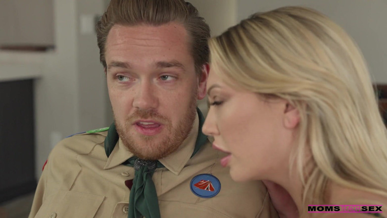 Moms teach sex: Step Moms Scout Leader - S16:e4