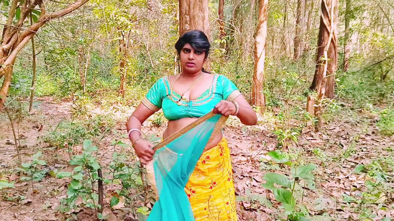Telugu honey lips: Outdoor Forest Sex. Desi Bhabi Fucking Husband's Small Big Dick....