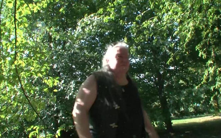 BDSM Deutschland: Trio bDSM all'aperto