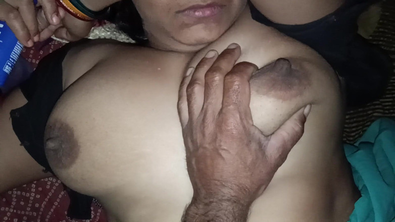 Soni sk: Šukání deshi indické bhabhi, která šuká manžela, sex s devarem