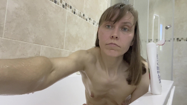 Wamgirlx: Wytrysk kobiet w wannie