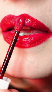 Fétiche du rouge à lèvres et fourrure