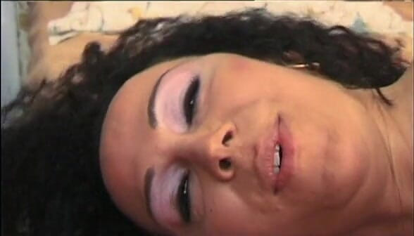 Horny TS babes: Travesti ninesi tarafından sikiliyor
