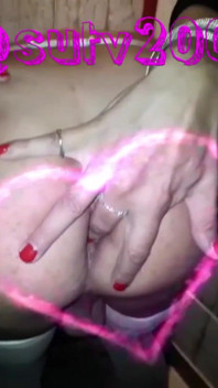 I'm Su Very Slut!!! I Love to Play with My Big Ass!!! I Play with My Fingers and I Want Your Cock to Play with My Ass!!!