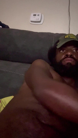 White cock worshiper: Bílá uctívající ptáka