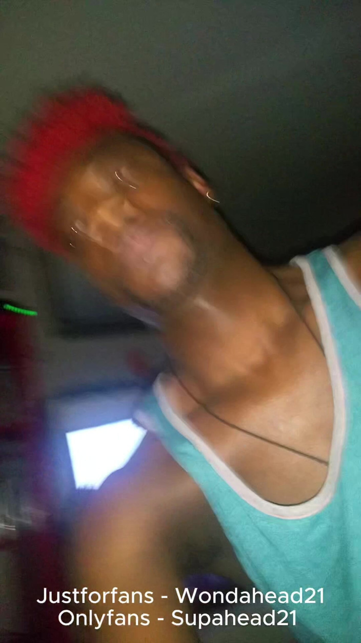 Wondahead21: 直男离开俱乐部参加这个喉咙