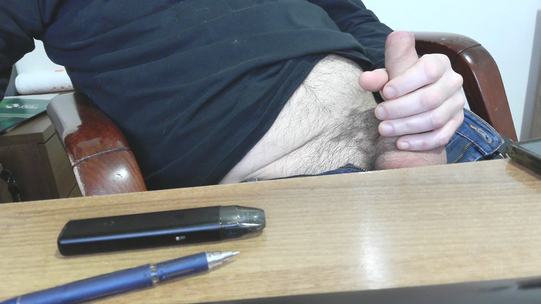 Jordance: अच्छा रोमन मुर्गा, वह झटके देता है और कार्यालय में बहुत कुछ सहता है