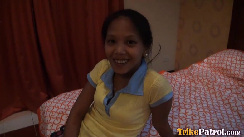 Trike Patrol - Tuk Tuk Patrol: Dim lighted hotel sex with horny teen I just met