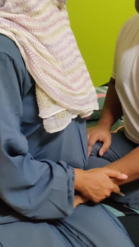 Beautiful Hijabi Girl Love to Move on Top of Big Dick