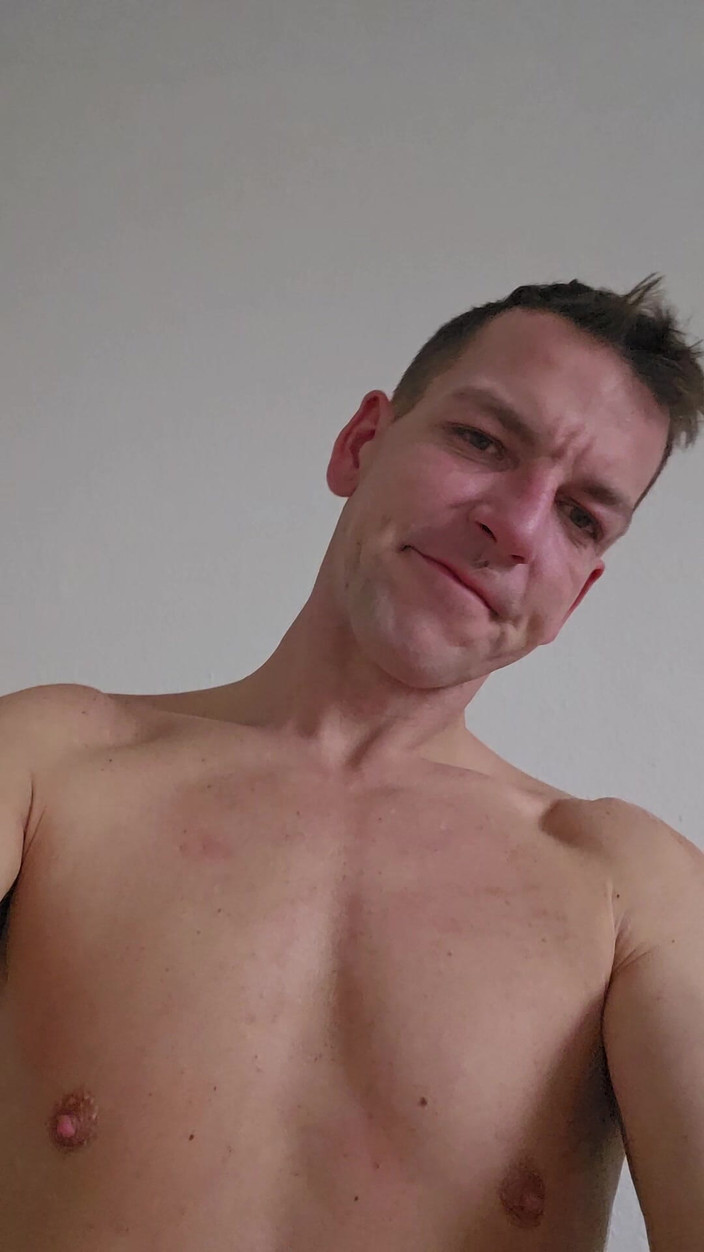 Chris_snoopy_91: Sodomie avec un gode