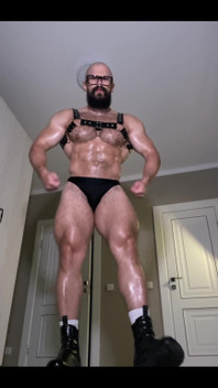 Flexing That Huge Tree Trunks