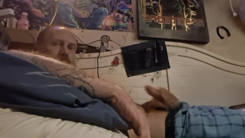 Mr htrs: Stroking Amped up
