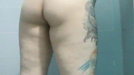 Hannah Nicole Vela: Mon cul est très excité.