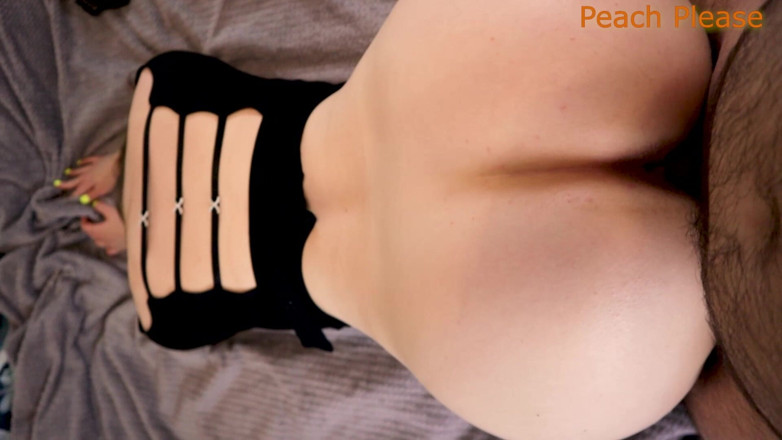 Peach Please: Greedily, une belle inconnue au trou du cul du club...