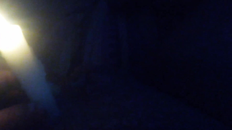 kinkylittledickie: Капаю воском на мій суперглошений маленький хуй, я так збуджений зараз