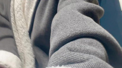 sweethanajapanese: トイレでおしっこをするセクシーな花ちゃんのかわいい女の子、小柄な