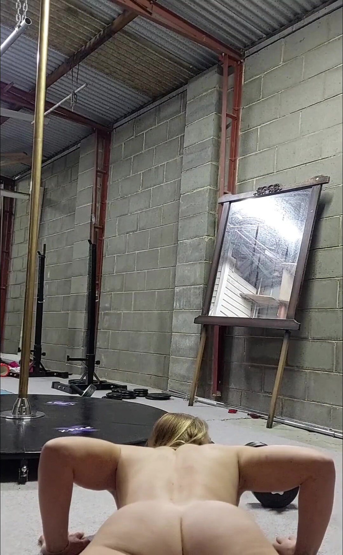 Michellexm: Latihan bugil!!