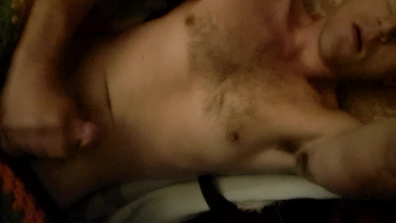 Russie Goodboy: Một cú vuốt ve n xuất tinh