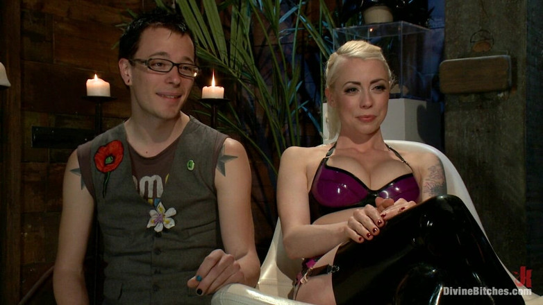 Divine Bitches by Kink: Breaking the Boy: Episodul 2 "plăcerea Lorelei Lee"