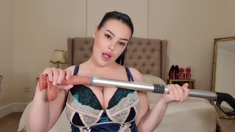 Lacey Looxxx: Lutsch es, mein hoover