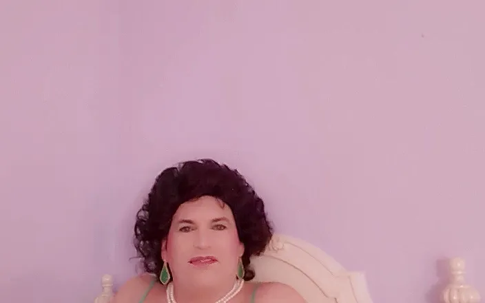 Victoria Lecherri: Dreaming of being a trannywife!