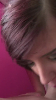 Yuffie Yulan ve Paul Howanh için banyoda bakış açısı