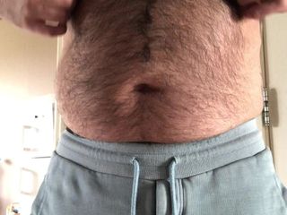 HungryMonsterBear: Monsterbear tại nhà