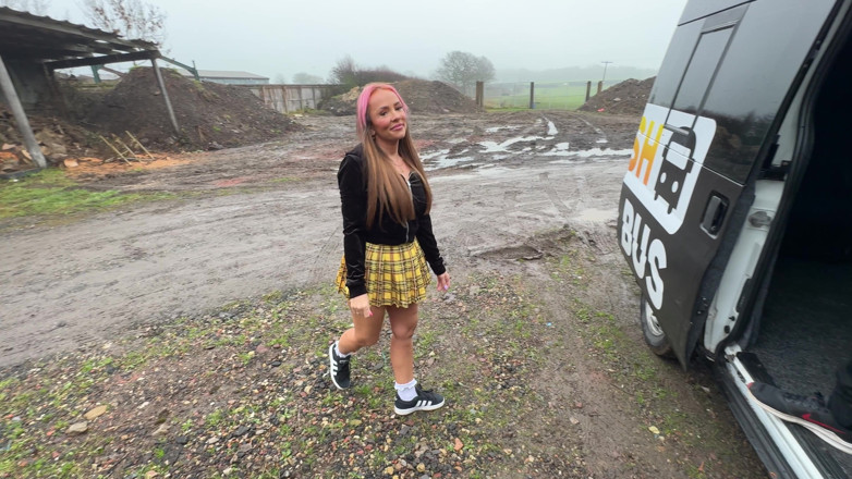 Pinkbabygx: Roadside Pick up; Squirting, Anal, Facial in the Smash Bus