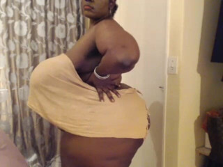 Legendary Booty Overdose: Ebony BBW Teasing and Walking Around Butt Naked