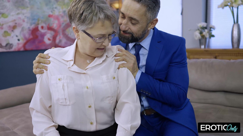 MILFFreaksX: Babička Ilse je žhavá jako dvacetiletá, její mladý arabský hřebec miluje...