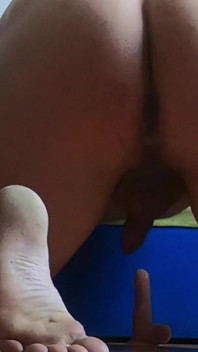 Homem anal cavalgando consolo